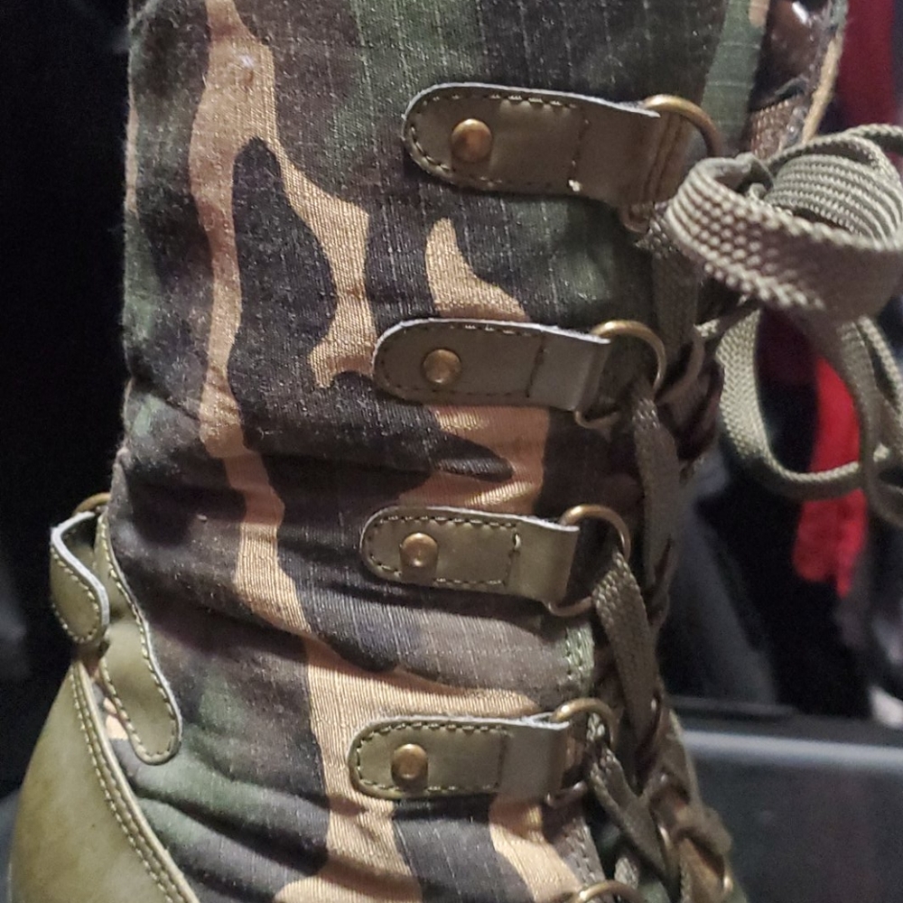 Bumper Boots View 6